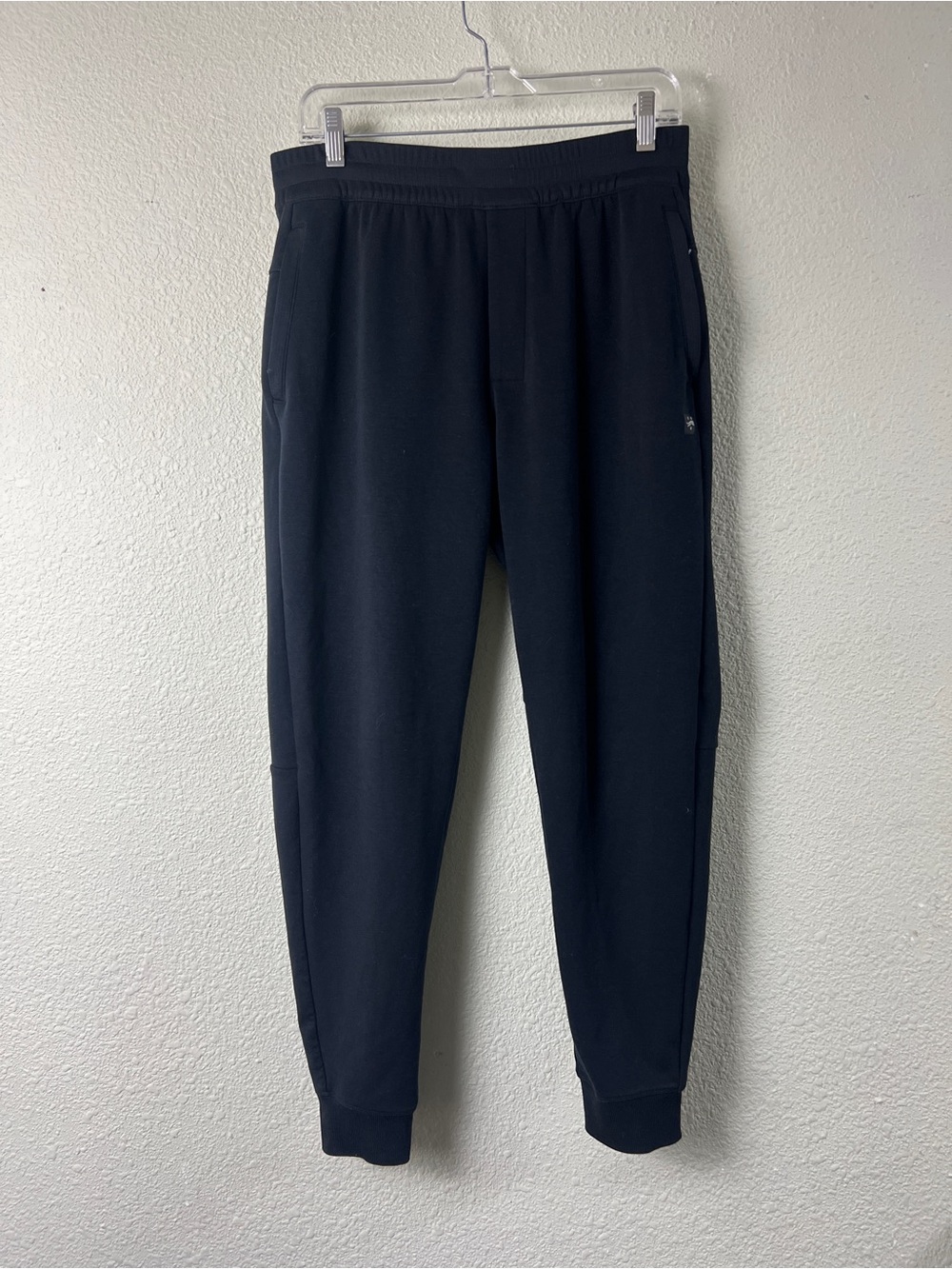 Sun Day Red Pacific Luxe Joggers in black Medium